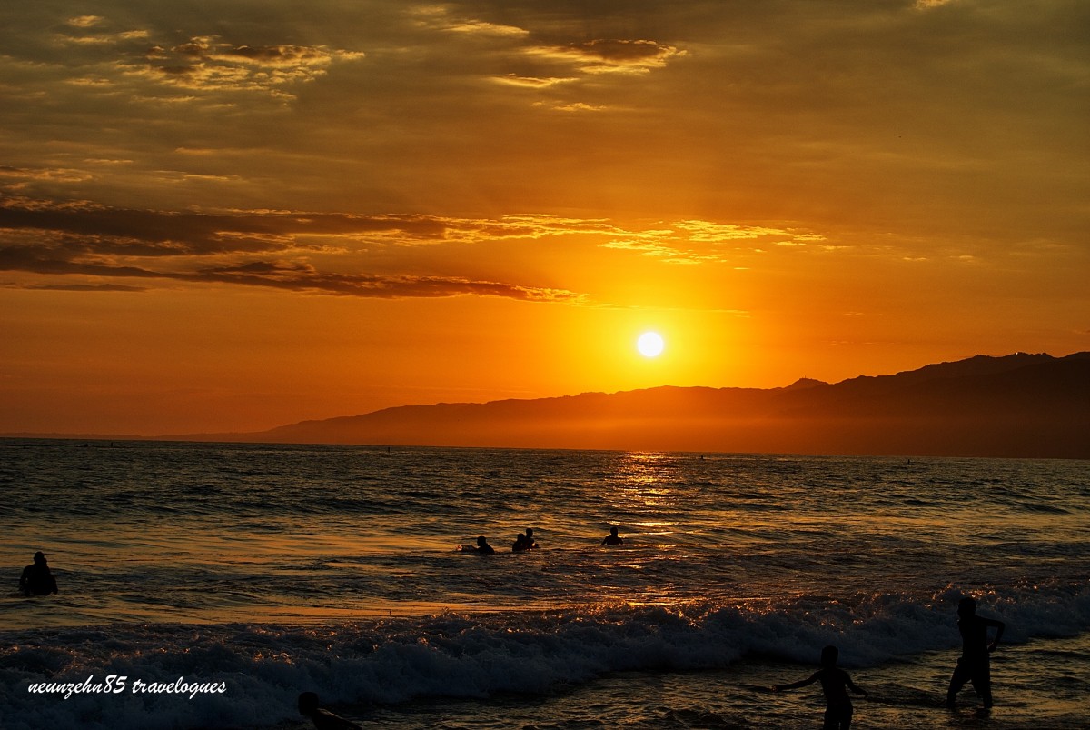 Sunset at SANTA MONICA