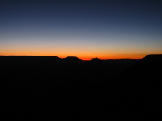 Kurz vor Sonnenaufgang am Grand Canyon
