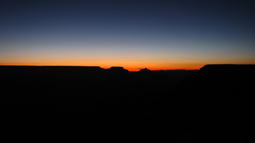 Kurz vor Sonnenaufgang am Grand Canyon
